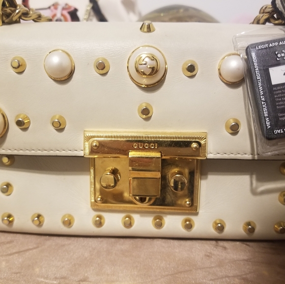 HANDBAGS GALORE! - Picture 1 of 7